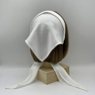 SCALLOPED EDGE