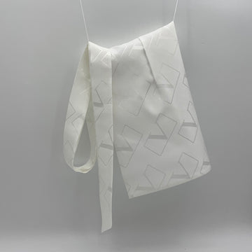 V DESIGN APRON